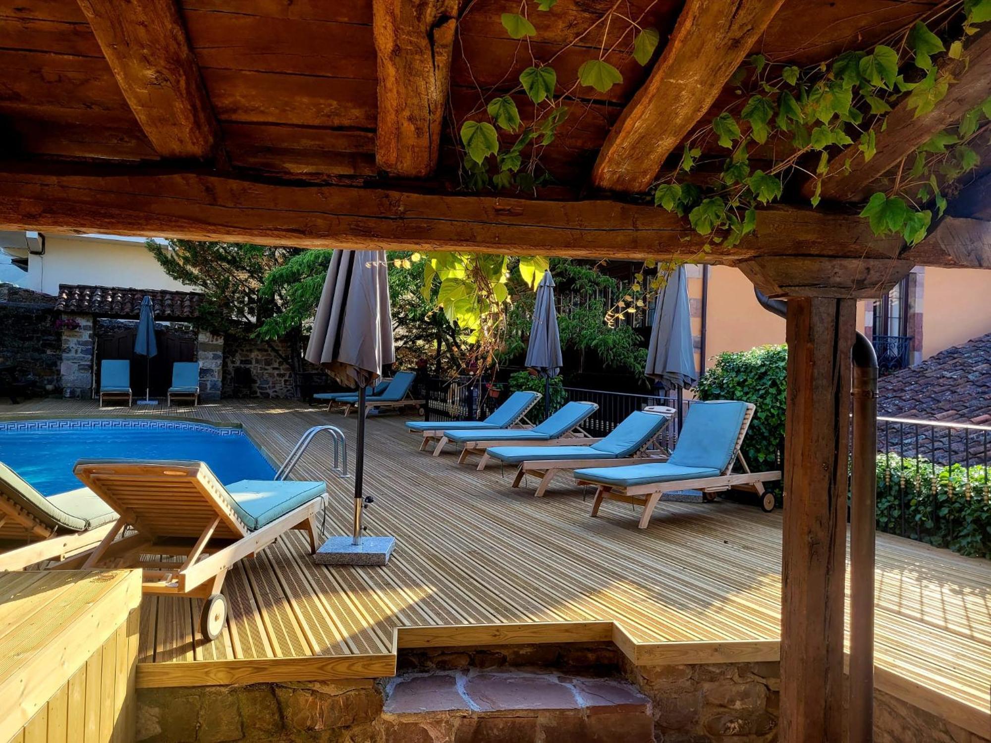 Apartamentos Villa De Potes Esterno foto