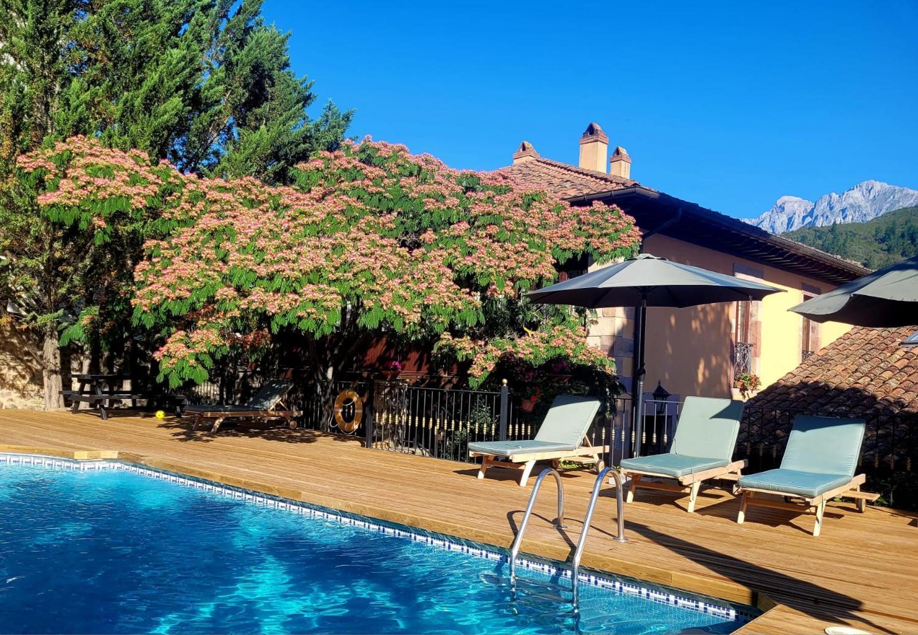 Apartamentos Villa De Potes Esterno foto