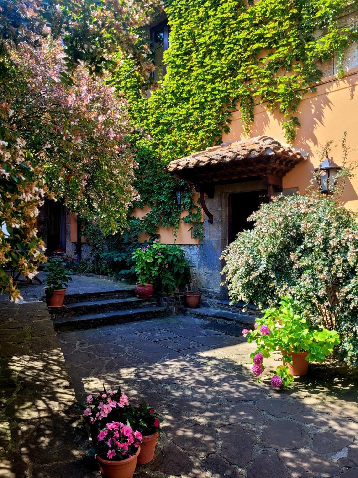 Apartamentos Villa De Potes Esterno foto
